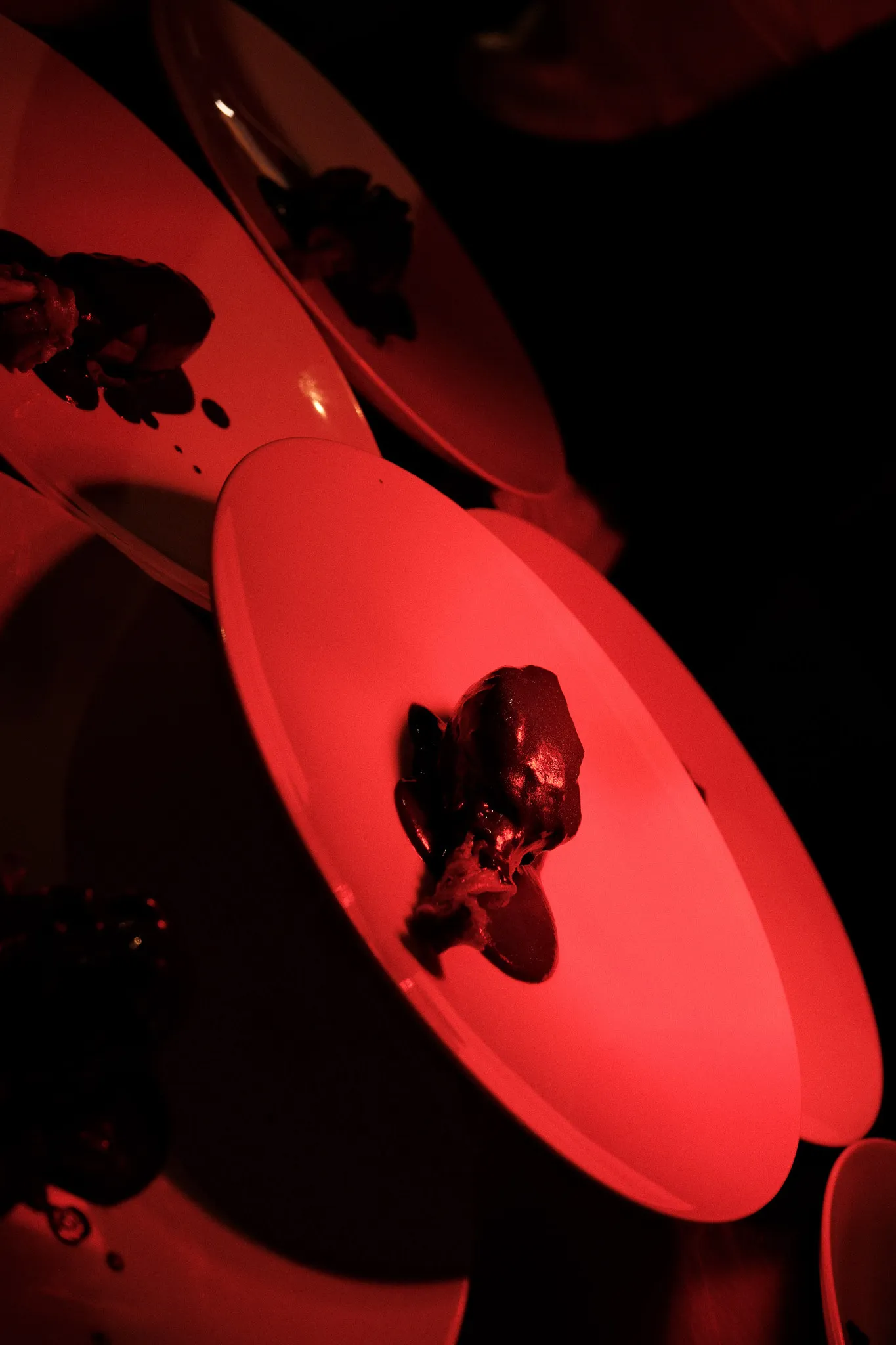 Lumière rouge, soirée hot sauce